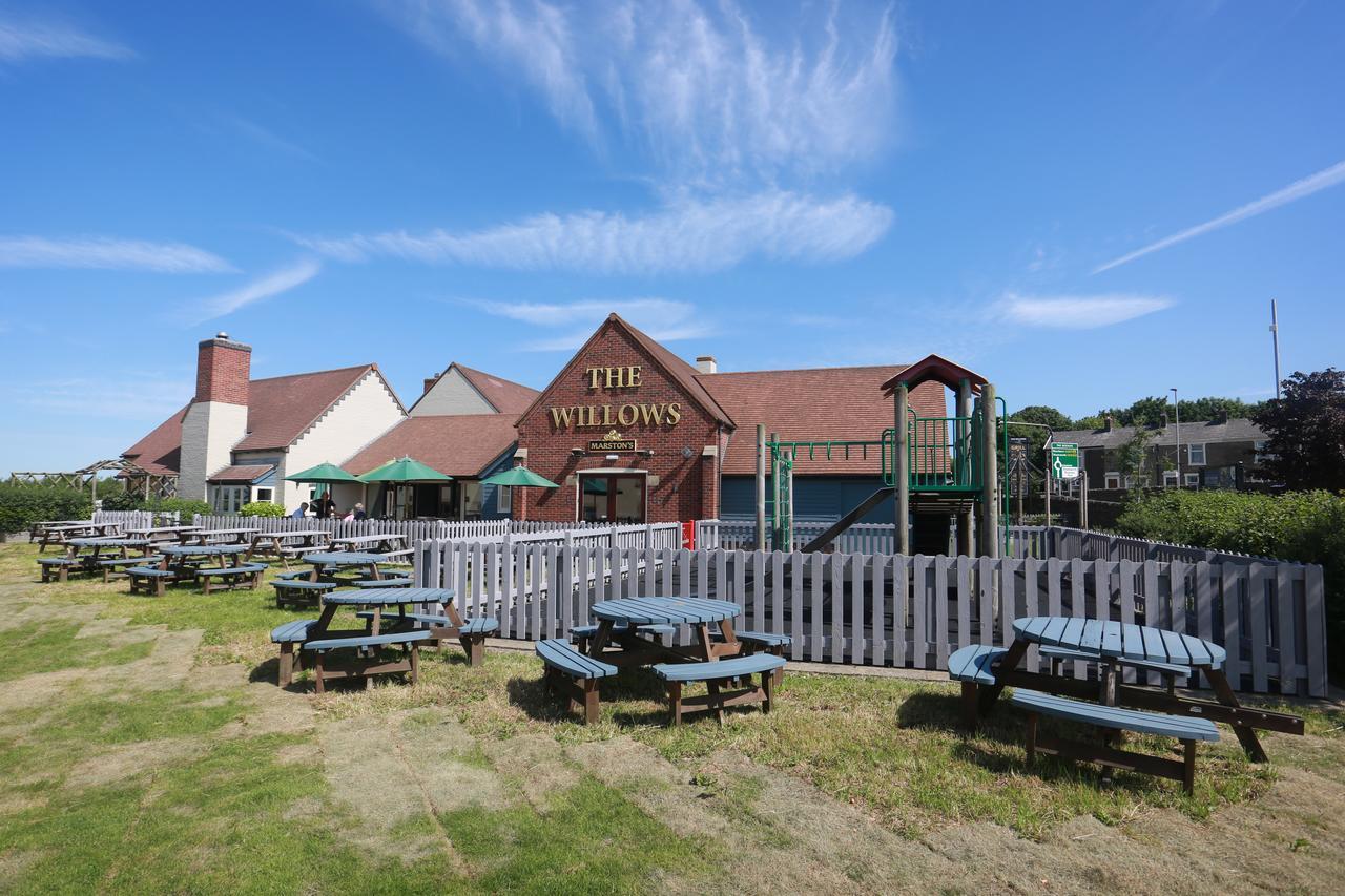 Willows, Blackburn By Marston'S Inn Екстериор снимка