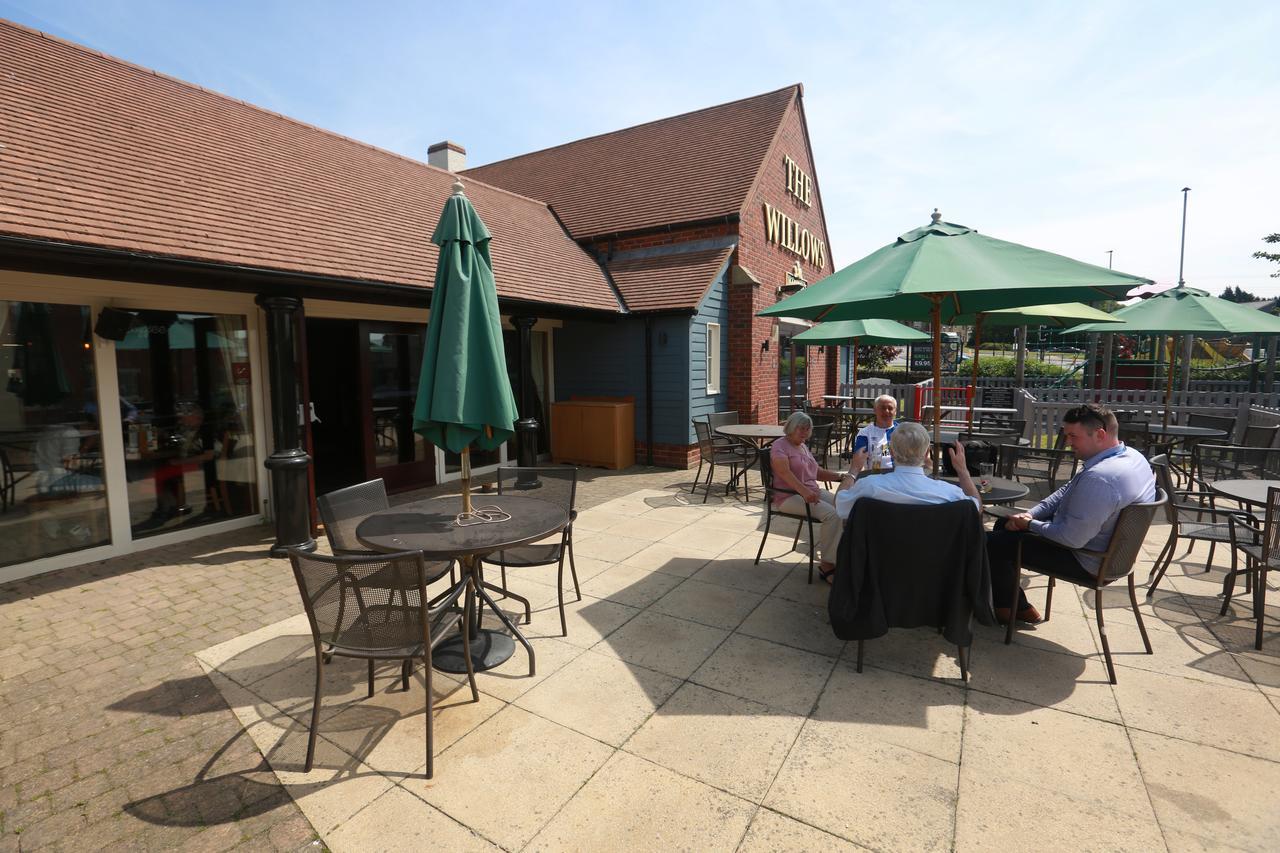 Willows, Blackburn By Marston'S Inn Екстериор снимка